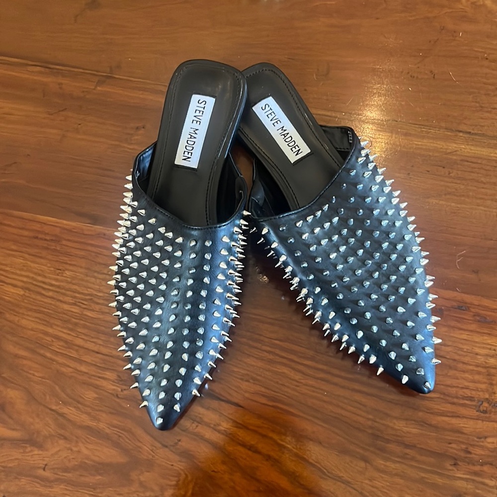 Steve Madden Pinpoint slip on studded shoes in black different sizes
